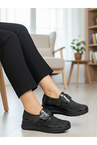 uway Women's Genuine Leather Full Orthopedic Laser Pattern Embroidered Bone Protruding Comfortable Mother Shoes