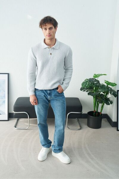 TÜZeMEN Collared Buttoned Knitted Sweater