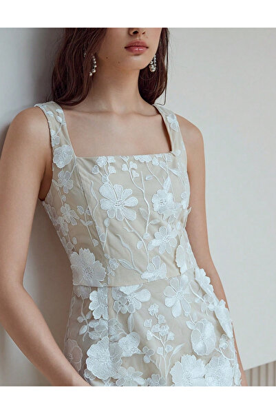 Sheya Shein mini dress, cream