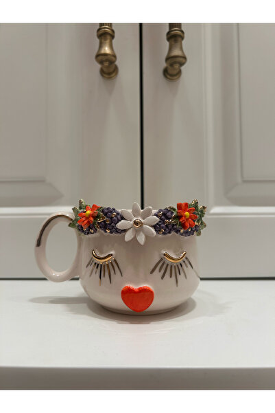 Port Aksesuar Salkım Taçlı Süslü Kız Tasarımlı 24K Altın Dekorlu El Yapımı Se...