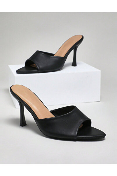 Sheya Shein heeled clogs, black