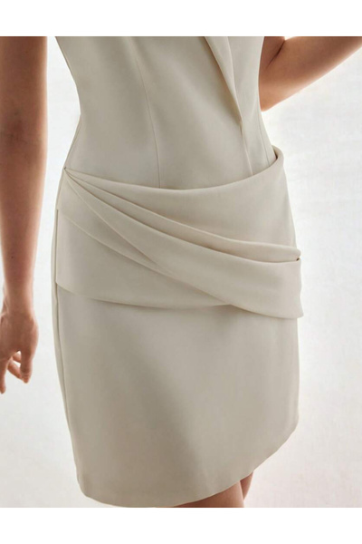 Sheya Shein mini dress, cream