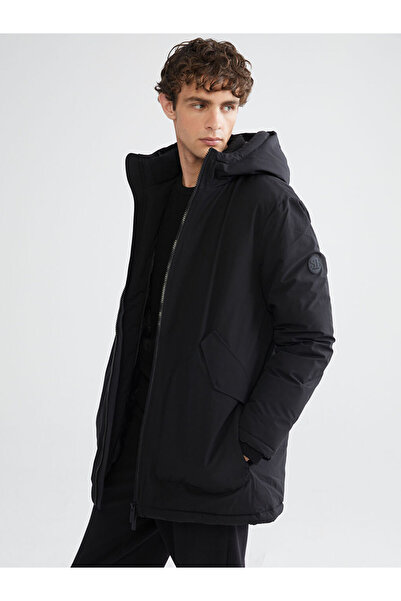 LC Waikiki Southblue Men's Black Standard Fit Hooded Coat