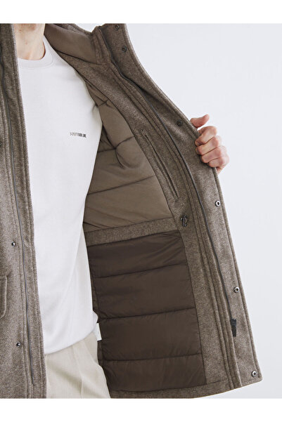 LC Waikiki Standart Kalıp Kapüşonlu Erkek Kaşe Mont