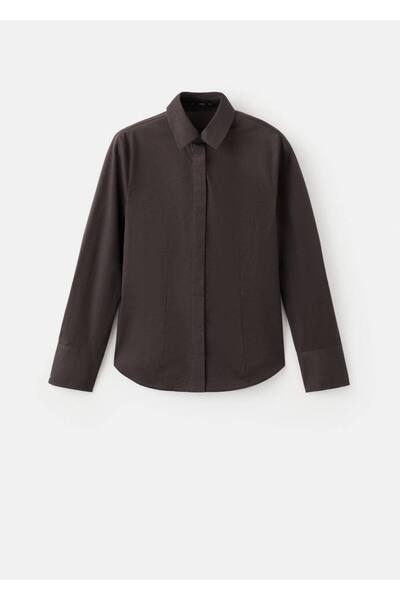 MANGO Woman Bedene oturan poplin gömlek