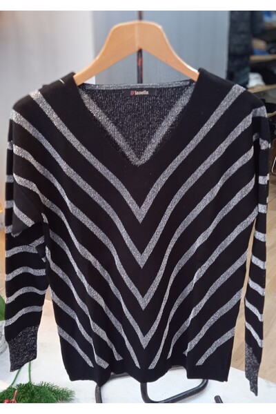D LAVELLA Siyah Renk Gümüş Çizgi Detaylı V Yaka Triko Bluz