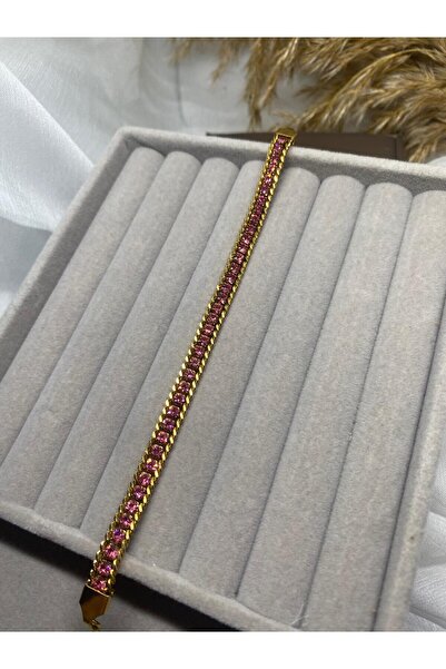 Kaan Accessoire 💖   سوار رفيع ذهبي اللون مرصع بحجر الزركون الوردي (نمط سوار ...