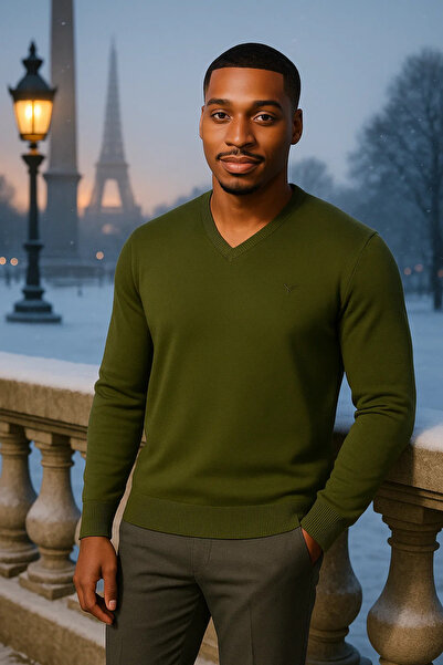 Maccali Men's Loose Trend Long Green V-Neck Sweater