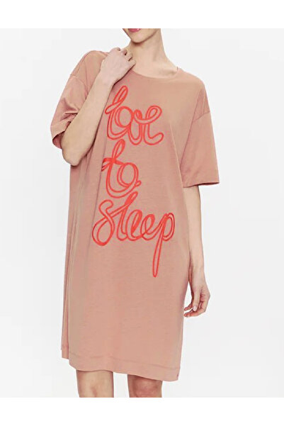 Triumph Nightgown, Brown