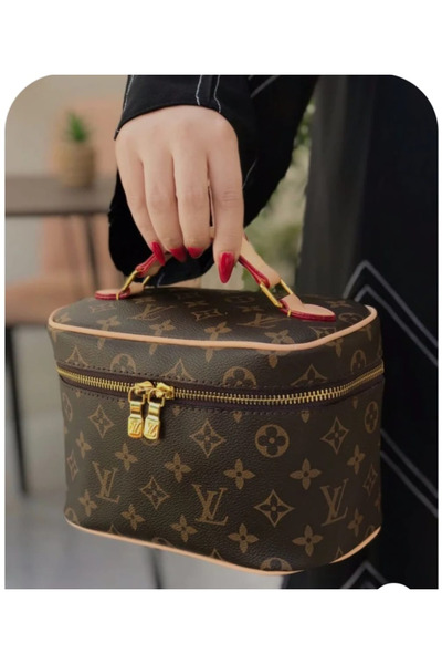 GGGG حقيبه كتف نسائيه انيقه عاليه الجودة مع كامل ملحقاتها