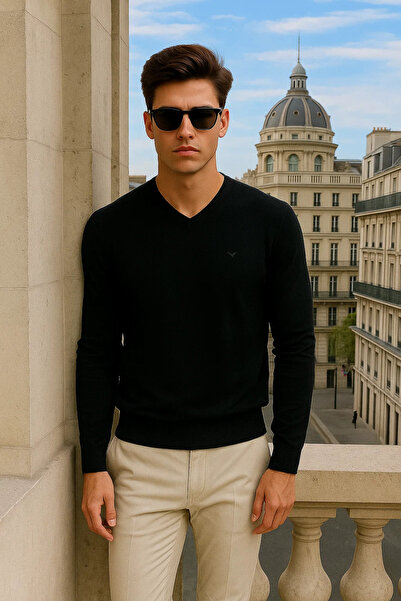 Maccali Men's Basic Premium Comfort Black Long V-Neck Sweater