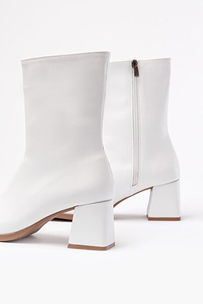 Zerenyus Zri̇n-032 Premium White Heeled Zippered Women's Boots