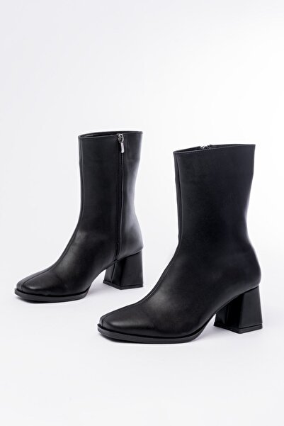 Zerenyus Zri̇n-032 Premium Black Heeled Zippered Women's Boots