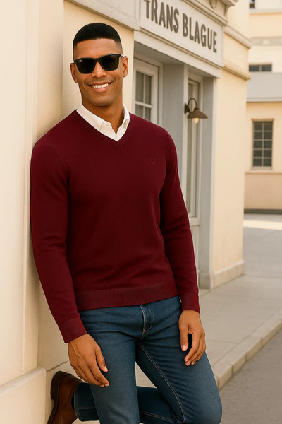 Maccali Men's Comfortable Casual Long Sleeve Burgundy V-Neck Sweater