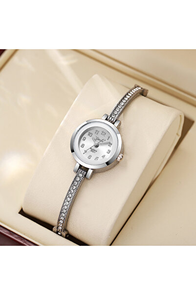 Choice ساعة فضية نسائية عالية الجودة بأرقام عربية رائعة ومينا صغيرة وسوار فولاذي كوارتز