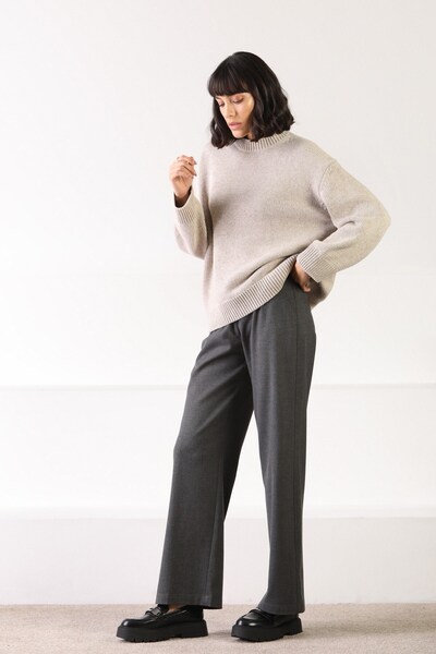 Ferraro A.Beige Long Sleeve Crew Neck Cashmere Oversized Women's Knitwear Sweater