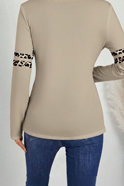 Mossta Μπλούζα με λεοπάρ λεπτομέρεια με λαιμόκοψη σε σχήμα V από βισκόζη με δύο κλωστές - Μπεζ