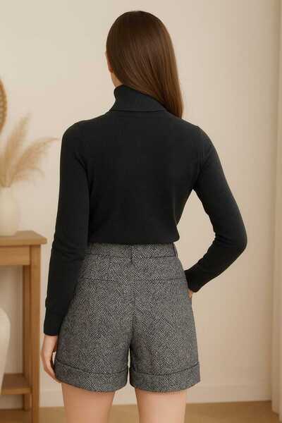 forte bella Mini Cashmere Shorts