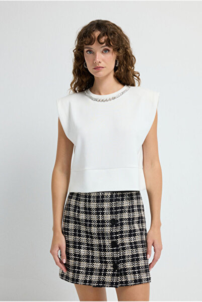 adL Yakası Taşlı Kolsuz Bluz