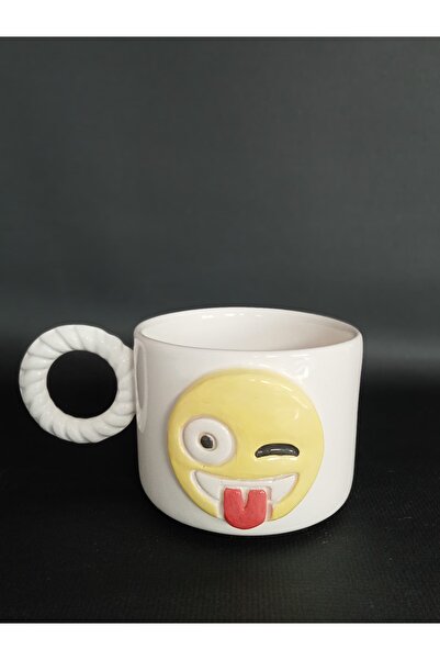 Zümrüdüanka Seramik كوب سيراميك مصنوع يدويًا بنقوش الإيموجي