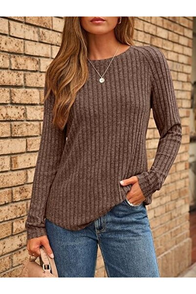 OEM Women's long sleeve shirt, fashionable top, winter clothing, khaki, size S