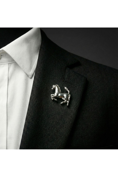 Le Voux Gümüş Gri Renk At Figürlü Ceket Yaka İğnesi Broş Rozet