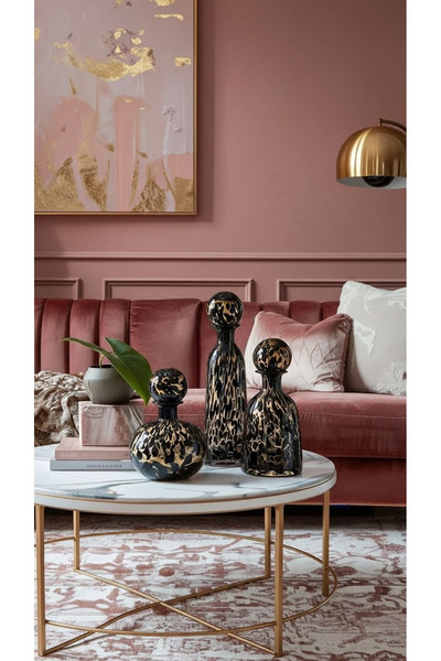 Generic A luxurious vase set that adds an elegant touch to your home decor. 60/43/40cm with a stylish design.