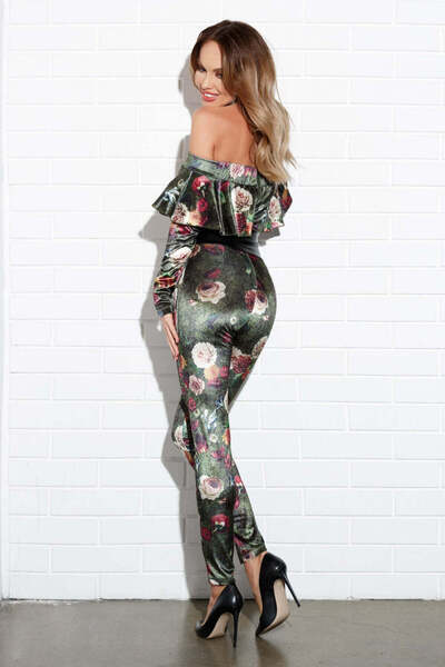 WildFashion Long jumpsuit with Printed and bare shoulders V787-100