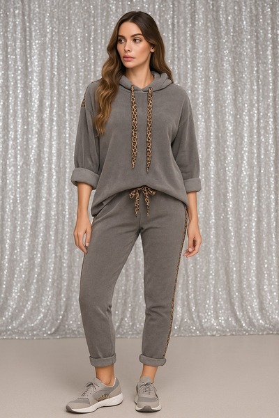 LaraLisa Hooded Leopard Detailed Velvet Women's Bottom and Top Set