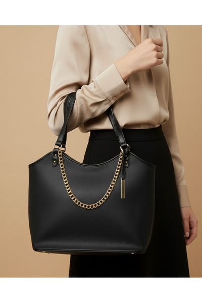 REDTAG حقيبة توت نسائية سوداء مزينة