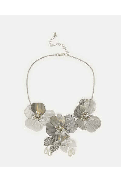 REDTAG قلادة نسائية مزينة بالفضة