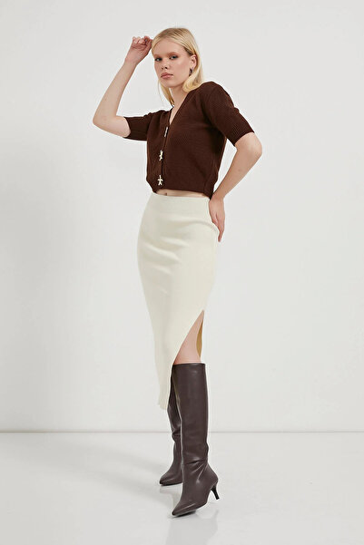 Modasultan Beli Lastikli Yanı Yırtmaçlı Esnek Yumuşak Dokulu Midi Boy Triko Etek