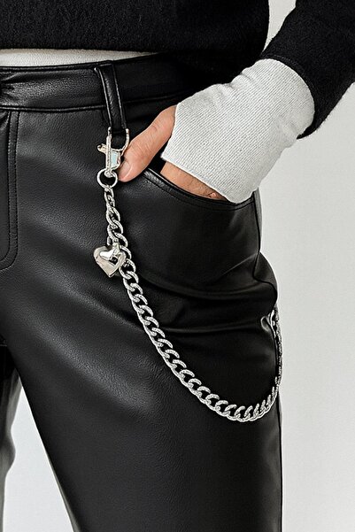 New Obsessions Χοντρή αλυσίδα πορτοφολιού και αξεσουάρ πανταλόν με λεπτομέρεια καρδιάς