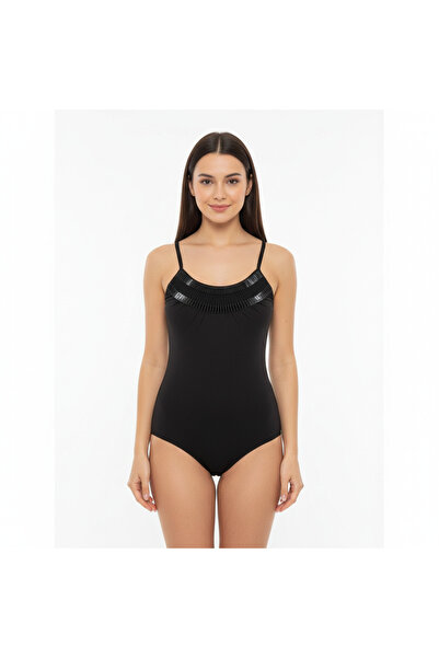 İki Yıldız kadın zıbın