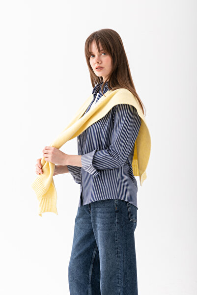 Loov Yumoş Kare Yaka Bağlamalı Triko Atkı - Kare Parçalı Atkı - Triko Omuz At...