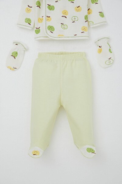 Breeze Baby Boy Hospital Release 5-Piece Cute Little Apple Patterned 0-3 Months, Ecru