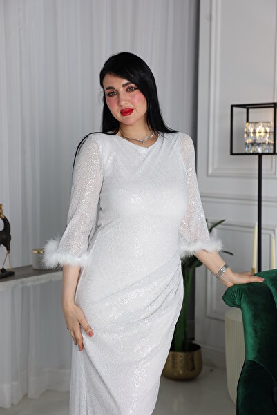 berlanty Long, snow-white evening dress with attractive feather details (shiny sequins)