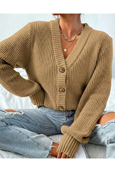 Lavina Cardigan tricotat cu model, tip crop