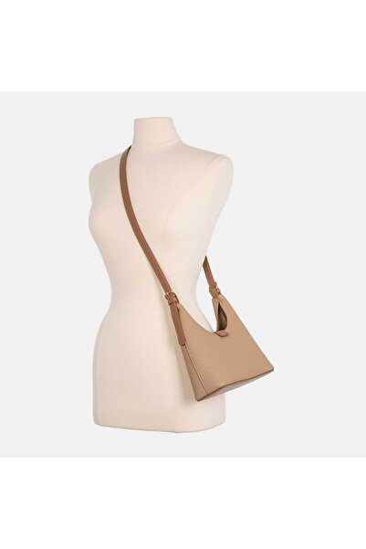 BAGCO Women Shoulder & Handbag