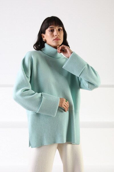 Ferraro Mint Long Sleeve Side Slit Turtleneck Cashmere Women's Knitwear Sweater