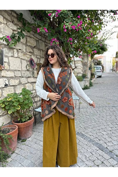 HATİCE CİVELEK Splash Çiçek Desen Keçe Yelek K032