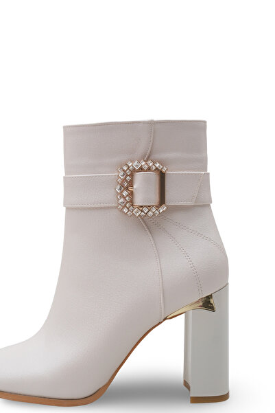 Women Lay-z Γυναικείο δέρμα εκρού, τακούνι 9,5 εκ., τετράγωνο δάχτυλο, κομψό μοντέλο μπότας με αξεσουάρ με πέτρινη πόρπη.