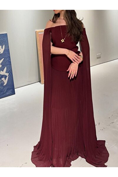 Thara Elegant navy blue flared wedding dress, 6 meters long