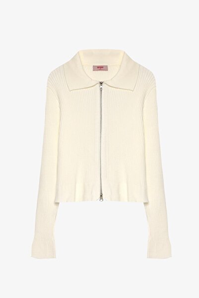 Quzu Hakim Collar Zippered Knitwear Ecru