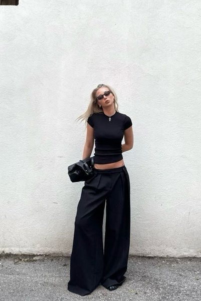 Hola Lady Black Basic T-Shirt Hl151