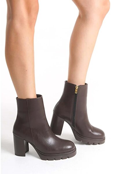 KCMN Feles Thick Heeled Oval Toe Women's Boots Brown