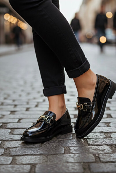 beelleshoe Belleshoe Women's Venita Casual Buckle Detailed Black Patent Leather Loafer Shoes