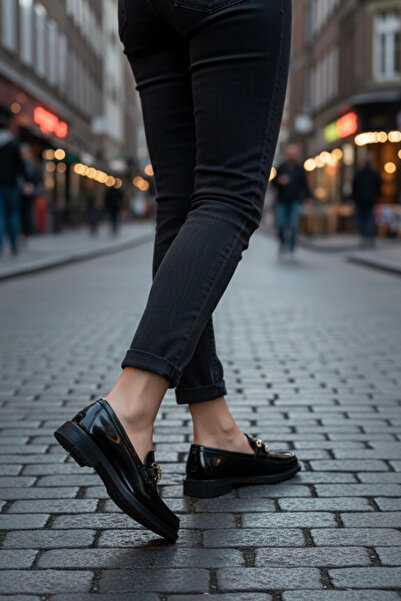 beelleshoe Belleshoe Women's Venita Casual Buckle Detailed Black Patent Leather Loafer Shoes