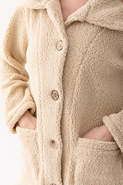 EtkiModa Women's Cream Buttoned Fleece Cardigan