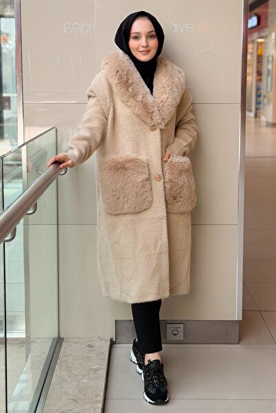 Ghisa Angora Coat with Plush Collar and Pockets